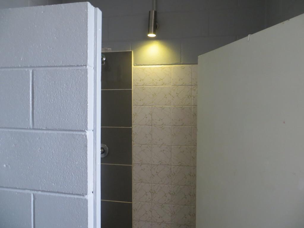 Asylum Cairns Share Houseホステル エクステリア 写真